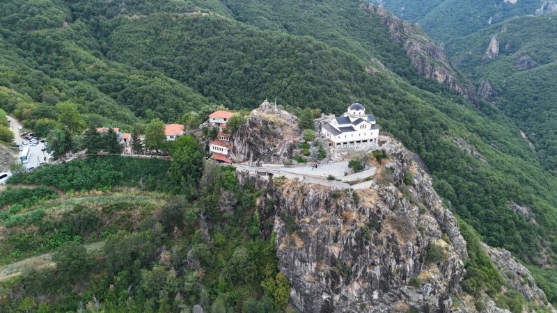 Υποδοχή Ιερού Λειψάνου Αγίου Εφραίμ Ν. Μάκρης στην Ιερά Μονή Μεταμορφώσεως του Σωτήρος Πρασινάδας Παρανεστίου. 